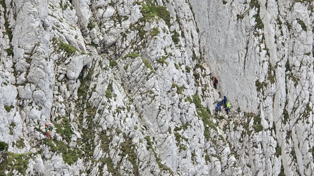Intervenție dificilă a salvamontiștilor din Zărnești, în Piatra Craiului: „Această misiune putea, foarte ușor, să aibă un deznodământ tragic”