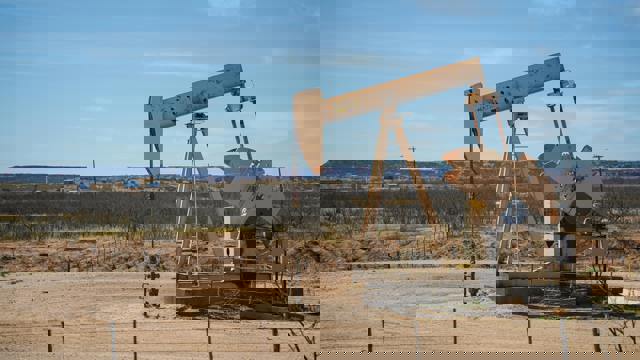 Preţurile petrolului ating cel mai ridicat nivel din 2022. Donald Trump ia în calcul extinderea blocadei împotriva Iranului