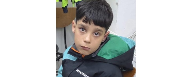 Un băiețel în vârstă de 10 ani este căutat de familie și polițiști