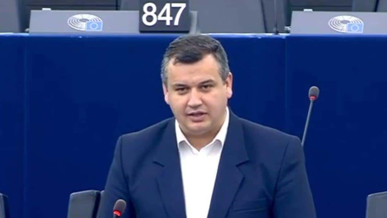 Eugen Tomac a demisionat de la conducerea PMP. Premierul desemnat este născut la Odessa și a venit în România printr-un program de burse