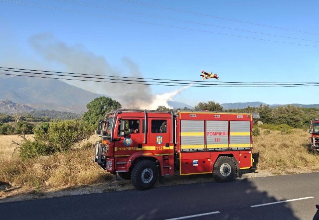 VIDEO 🎦 Pompieri români luptă cu incendiile de vegetație din Franța