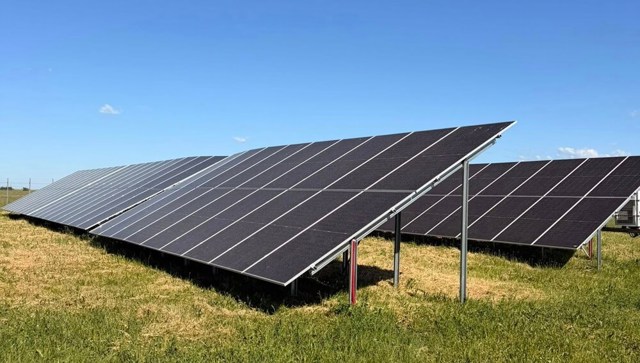 Comuna Fulga va consuma curent electric produs în propria centrală fotovoltaică