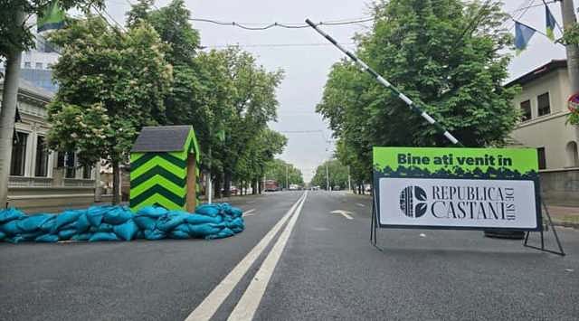 Republica de sub Castani. Republica Rock închide circulația pe Bulevard, până la statuia lui Radu Stanian