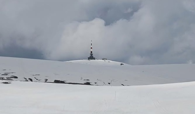 Avertisment lansat de Salvamont Prahova: „La munte întâlnim două anotimpuri, În weekend vreme se anunță capricioasă”