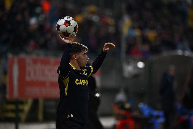 Finalul turului regular. Petrolul deschide etapa a XV-a la Arad 