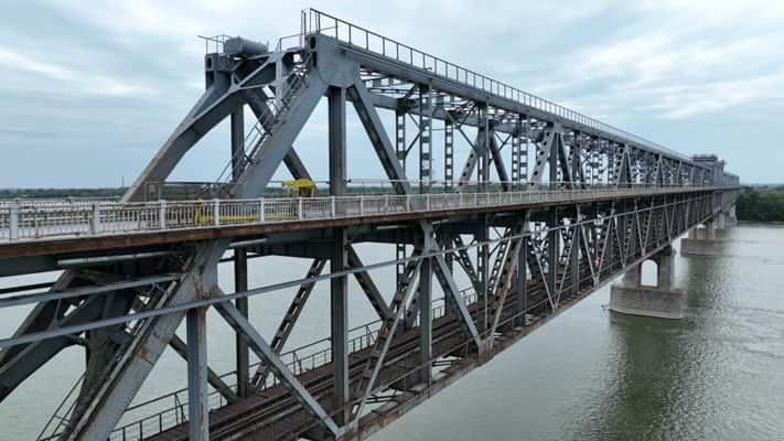 Taxa pentru traversarea podului Giurgiu - Ruse va putea fi plătită on-line