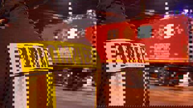 A plecat de acasă și a uitat oala pe foc. 10 pompieri și 2 autospeciale au fost intervenit pentru stingerea unui incendiu izbucnit într-un apartament