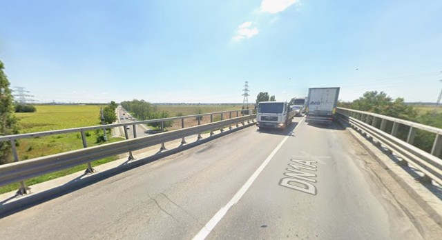 Restricții pe DN1A, lângă Ploiești, până în octombrie, pentru lucrări la pasajul peste calea ferată