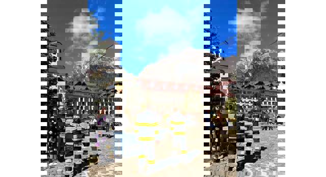 Apelul pompierilor către credincioși, înaintea slujbei de Florii. Zeci de echipaje mobilizate, duminică, la bisericile și mănăstirile din județ