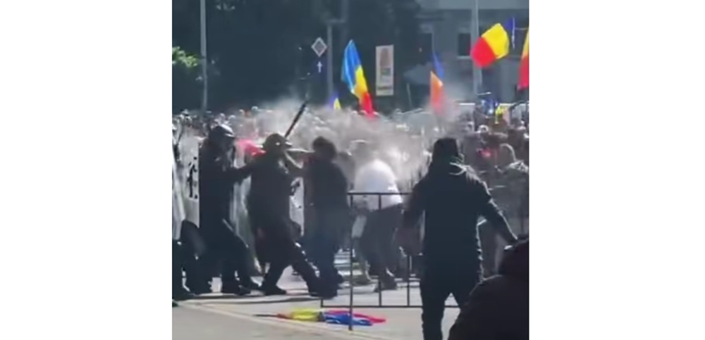 Protest în Piața Victoriei. Continuă arestările pentru violențe. ”Cioban” protestatar prins în trafic cu un pistol la el