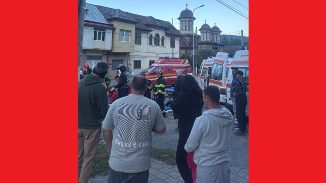Trafic rutier temporar blocat pe DN1. Două persoane au fost acroșate de un autoturism