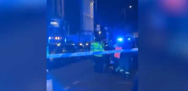 Incident grav în centrul orașului englez Derby. O mașină a secerat mai mulți pietoni. Șoferul a fost arestat