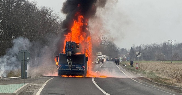 UPDATE.Trafic rutier blocat pe DN 1, pe raza localității Voila