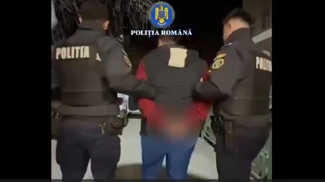VIDEO 📹 Tânăr reținut de polițiștii Secției 4 Ploiești, după ce și-a dat iubita jos din mașină și a fugit cu autoturismul acesteia