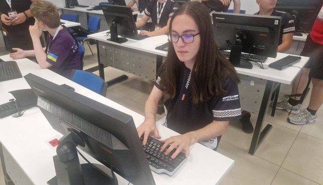 Ploieșteanul Ștefan Savu, absolvent al CNILC, este în echipa României pentru Balcaniada de Informatică