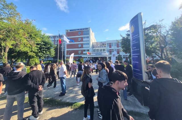 VIDEO 🎦 UPG Ploiești are cu 16% mai mulți studenți de anul I, comparativ cu toamna trecută. Care au fost cele mai căutate specializări, la admiterea din 2026