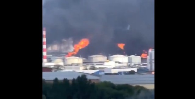Rușii au bombardat Kievul, ucrainenii au atacat masiv Moscova