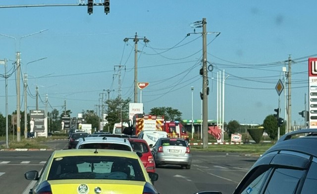 UPDATE. Accident la ieșirea din Ploiești, în zona Coca Cola. Traficul în zona Podul Înalt este îngreunat