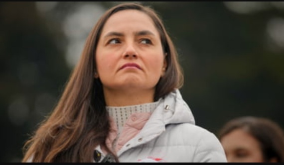 POT se destramă. Partidul condus de Anamaria Gavrilă rămâne fără grup parlamentar și la Camera Deputaților. 10 membri au părăsit formațiunea