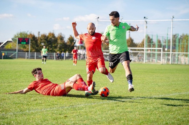 Liga a IV-a, Etapa a XI-a. Derbi în spatele podiumului la Comarnic