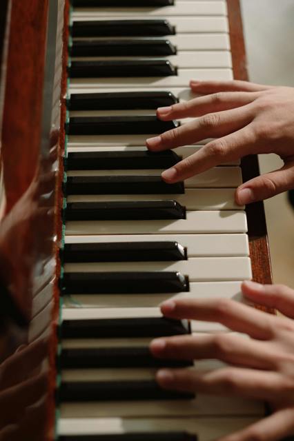 Duminică 10 mai se va desfășura la Câmpina EDIȚIA ANIVERSARĂ, a XXV-a, a Festivalului Concurs Național de Interpretare Pianistică “Iulia Hasdeu”