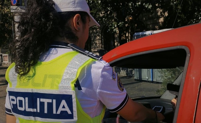 Peste 20 de permise de conducere reținute de polițiștii prahoveni de la Rutieră, în cadrul unor acțiuni de amploare organizate joi în județ