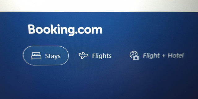 Datele clienților Booking.com, compromise după un atac ciberrnetic