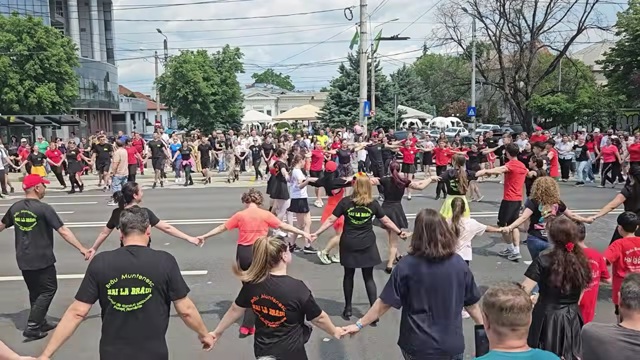 PLOIEȘTI. Un nou weekend în Republica de sub Castani. Ce evenimente au loc zilele acestea pe Bulevard