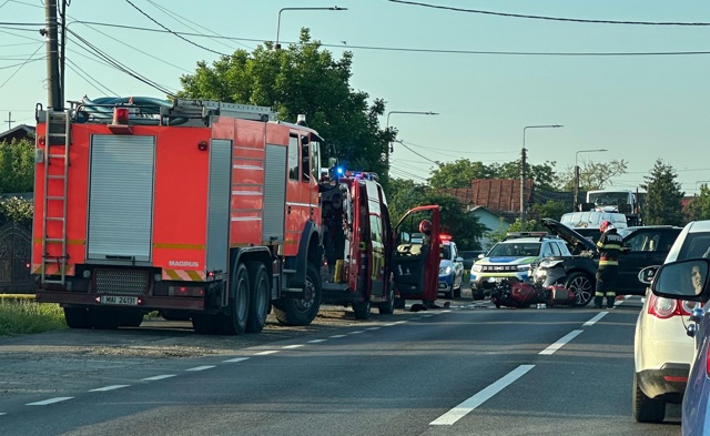 UPDATE. Trafic blocat pe DN1A,  marți dimineață, în Lipănești, în urma unui accident