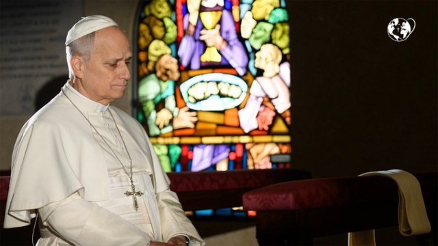 Papa Leon a fost diagnosticat cu cancer şi a suferit o intervenţie chirurgicală de îndepărtare a unui lob pulmonar, anunţă Vaticanul