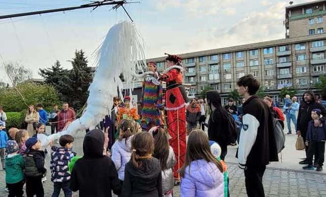 Festivalul IMAGINARIUM, săptămâna viitoare, la Ploiești. Șapte zile de spectacole de teatru pentru copii și tineret, „un dialog creativ între tradiție și contemporaneitate”