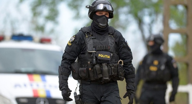 Bărbat reținut în timp ce fabrica o bombă artizanală. Achiziționase substanțele folosind datele unui decedat