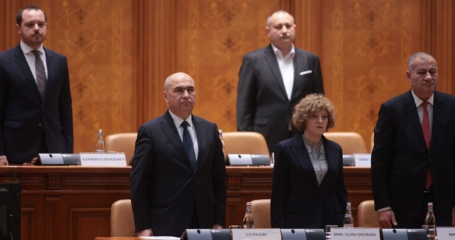 Prima reacție din partea Guvernului după ce PSD și AUR au depus moțiunea de cenzură: Transparența nu mai contează