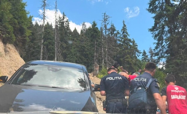 Încă un turist rănit pe traseele montane din Prahova. Intervenție de urgență pe drumul spre Cabana Ciucaș