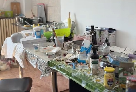 VIDEO 🎦 Atelier de ciocolată și hotel, depistate de ministrul Transporturilor într-o instituție de stat