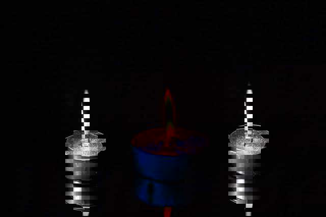 Bărbatul care a jefuit un livrator în Galați s-a sinucis în arestul Poliției