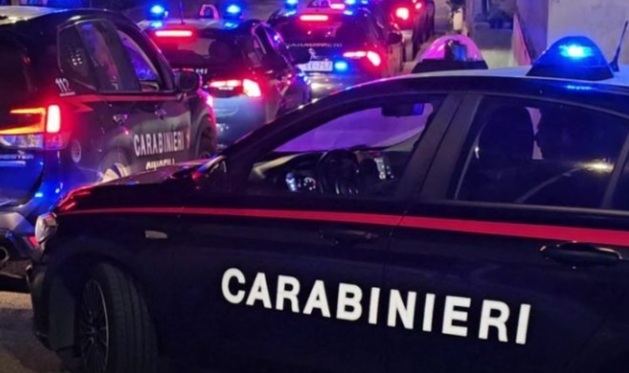 Doi români, arestaţi pentru uciderea unui italian. Fiul vicimei, un băiețel de 11 ani, a asistat la crimă