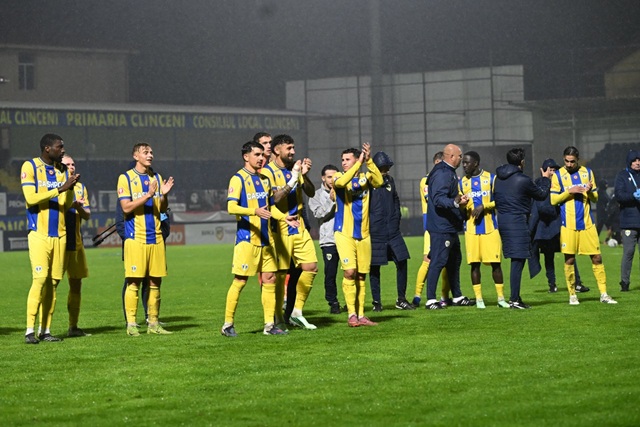 Rareș Leescu, atacantul viitorului la Petrolul. Triplă În Cupa României