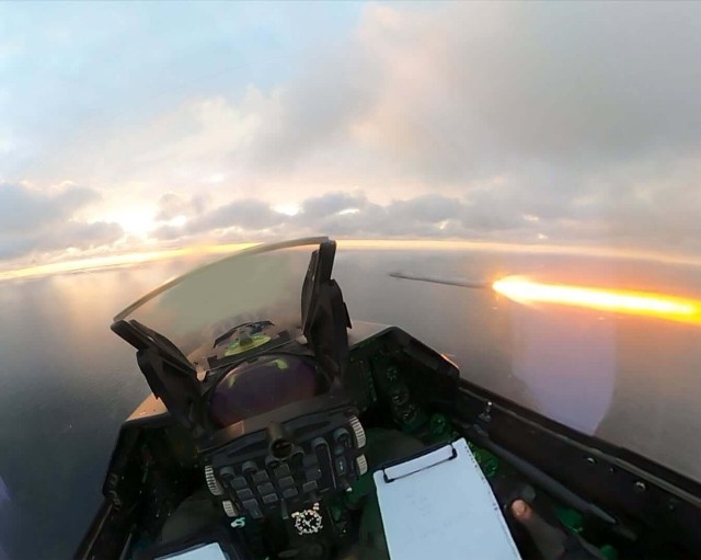 Drone doborâte în spațiul aerian românesc. Imagini cu momentul doborârii deasupra Mării Negre
