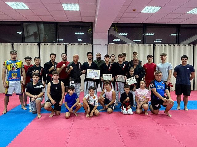 Un președinte lângă sportivi. CSM Ploiești a primit vizita lui Amatto Zaharia