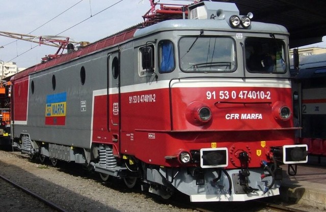 O nouă criză este pe cale să izbucnească. Salariații CFR Marfă nu și-au primit banii de patru luni. Sindicat: „Există riscul real al opririi circulației trenurilor”