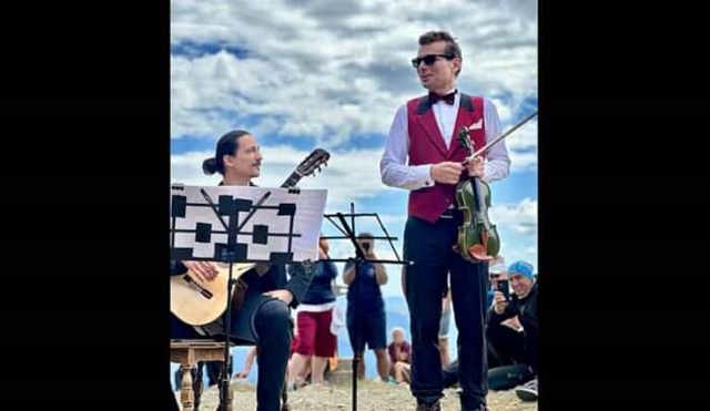 Turneul Stradivarius și Alexandru Tomescu duc „Muzele” la peste 2000 m altitudine. Concert extraordinar la Cabana Caraiman