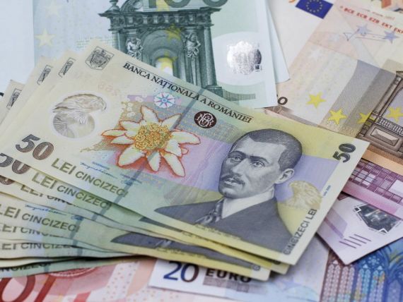 Leul continuă să se deprecieze, pe fondul crizei politice