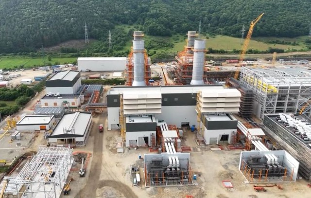 Ilie Bolojan: La Mintia, a avut loc prima aprindere a turbinei pe gaz nr. 1 din noua centrală