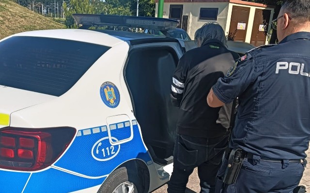 Bărbat condamnat pentru furt, depistat și încarcerat de polițiștii brașoveni