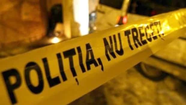 Dublă crimă la Comănești. Două femei au fost găsite moarte. Principalul suspect a ajuns la spital
