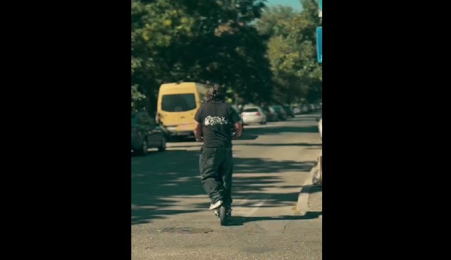 VIDEO 🎦 Zeci de accidente cu trotinete electrice, în Prahova, de la începutul anului. Apel al polițiștilor către părinți: „Înainte să-i cumperi copilului tău o trotinetă electrică, informează-te!”
