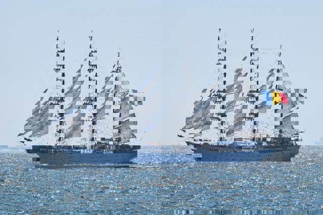 MApN: Marș transatlantic al navei-școală „Mircea”