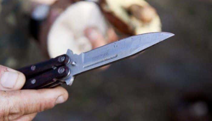 Un bărbat din Buzău a sunat la 112 ca să anunțe că vrea să-și omoare fosta iubită, o ploieșteancă, pentru că l-a băgat în datorii