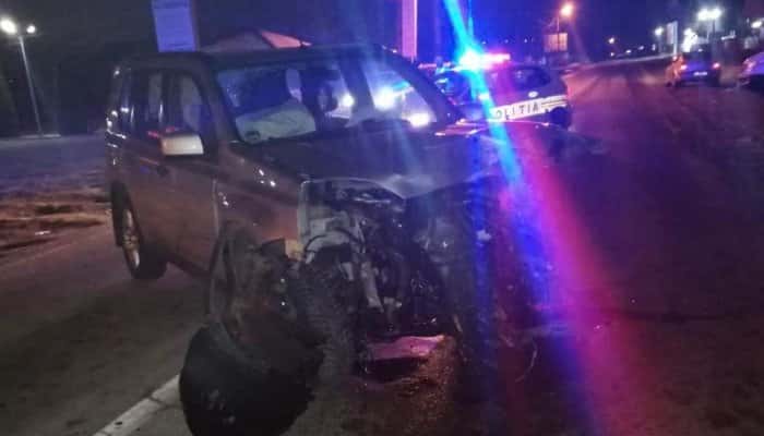 Accident teribil, sâmbătă noapte, la Boldeşti, pe DN1A. Un şofer a ajuns la spital după ce o maşină a intrat pe contrasens